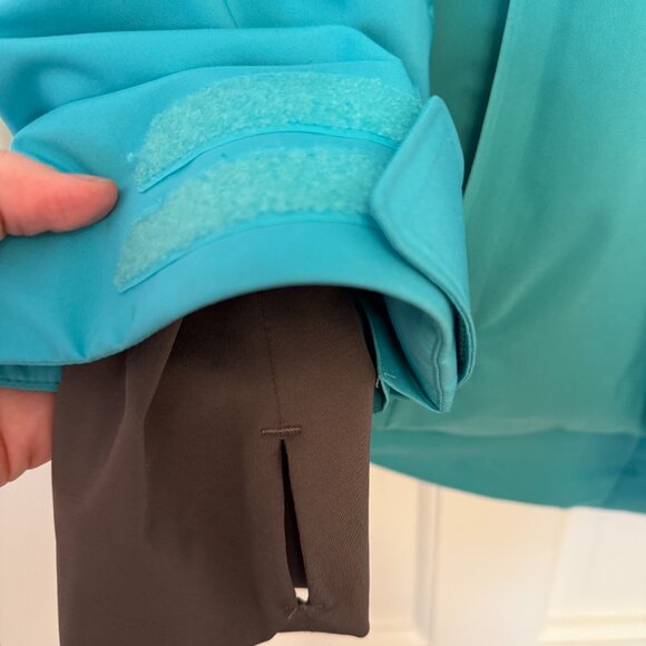 Obermeyer Women's Ski Parka - Picture 4 of 5